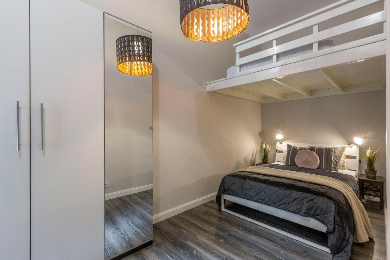 Spacious & Cozy Downtown Apartment With Balcony Budapest Ngoại thất bức ảnh